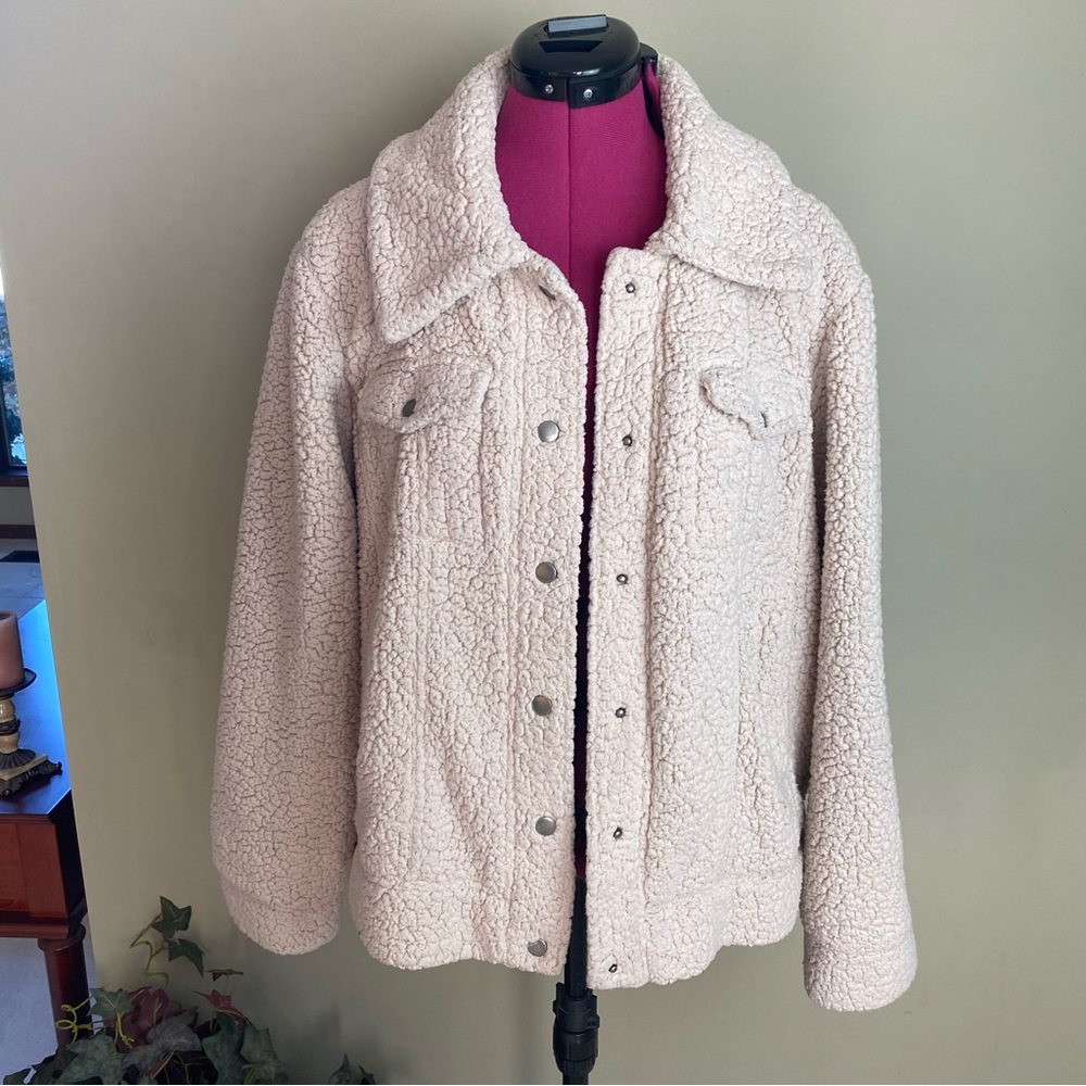 Women's Cream Sherpa Jacket